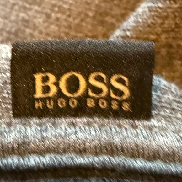 Hugo Boss Full Zip - Picture 8 of 8